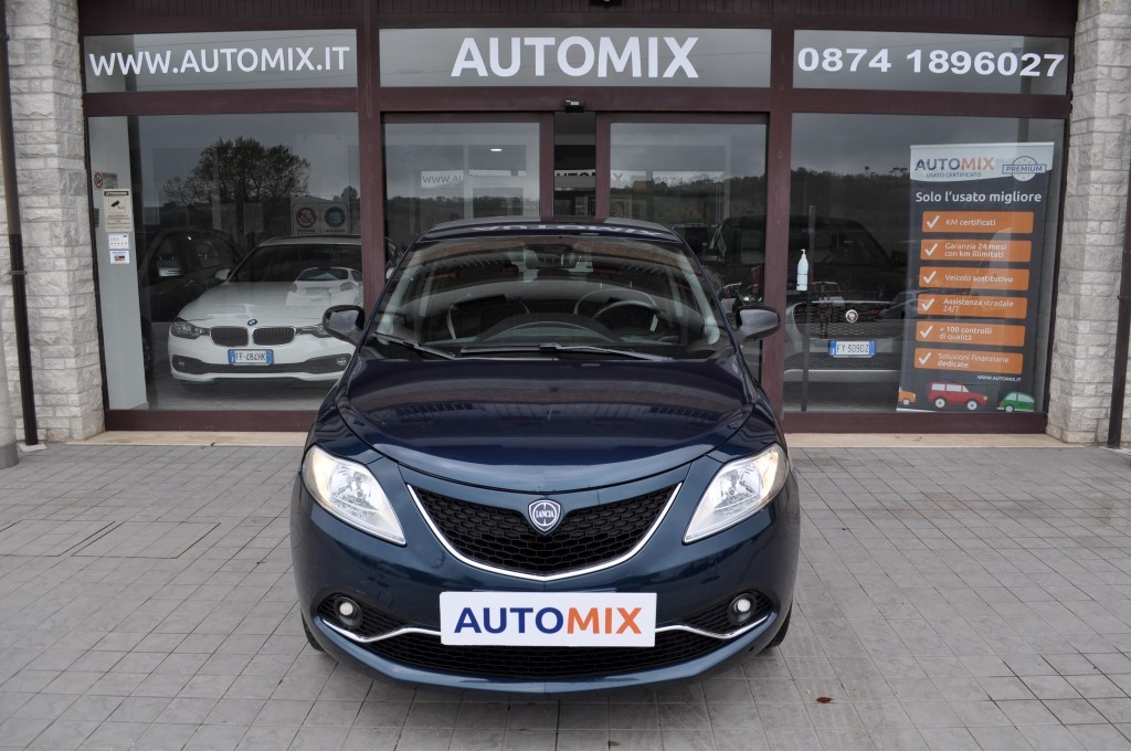 Lancia Ypsilon
