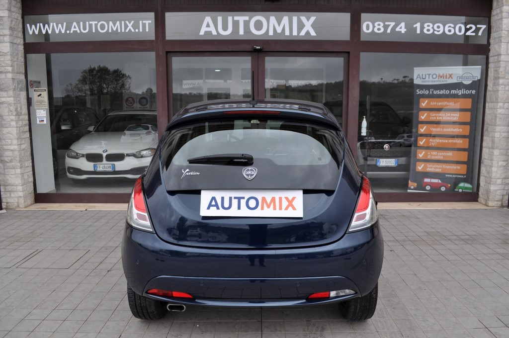Lancia Ypsilon