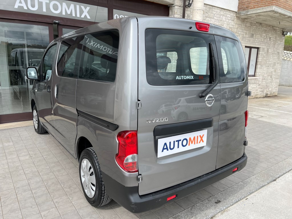 Nissan NV200