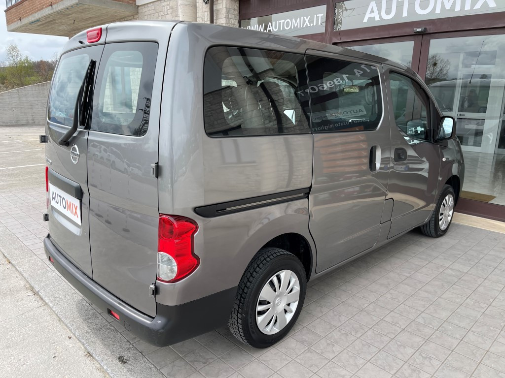 Nissan NV200