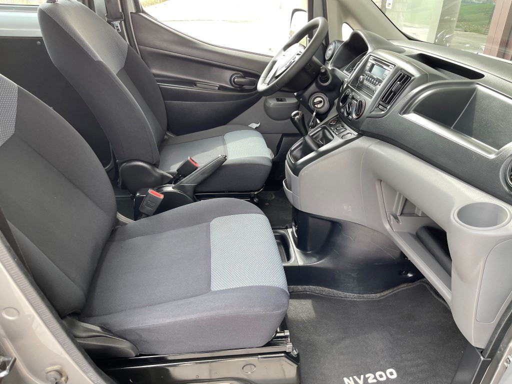 Nissan NV200