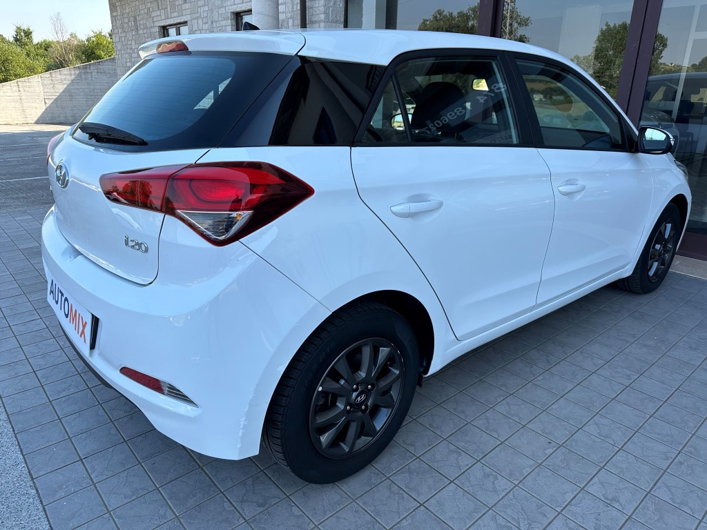 Hyundai i20