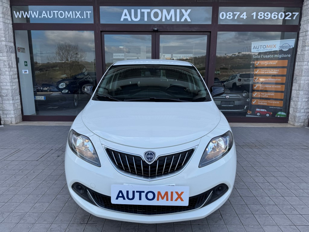 Lancia Ypsilon