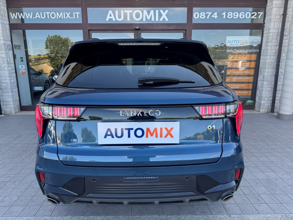 Lynk & Co 01