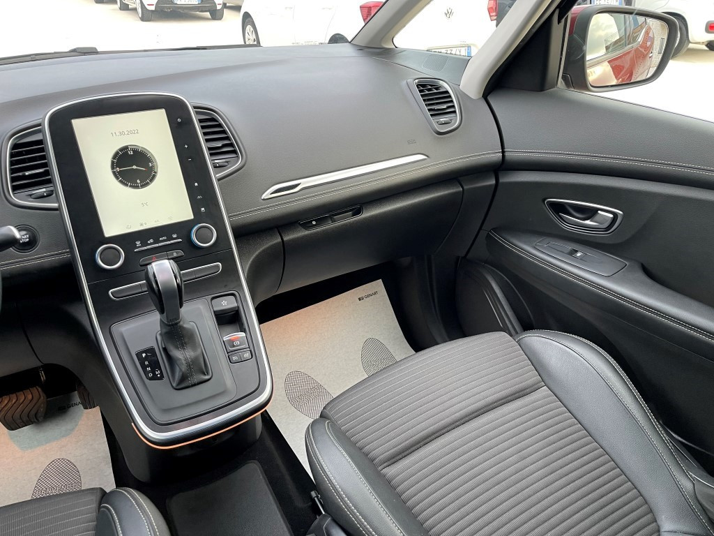 Renault ScÃ©nic