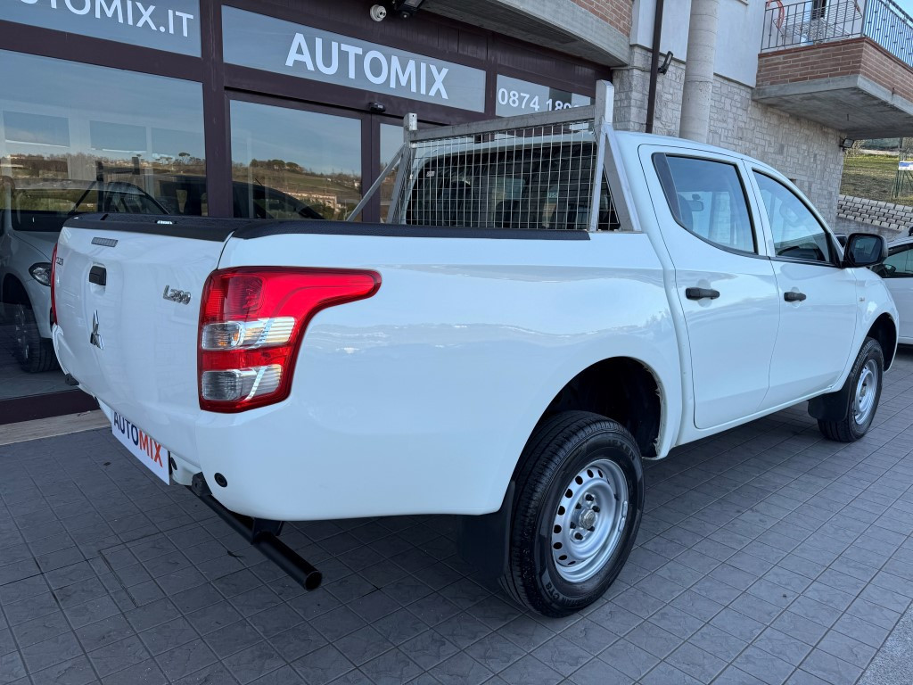 Mitsubishi L200