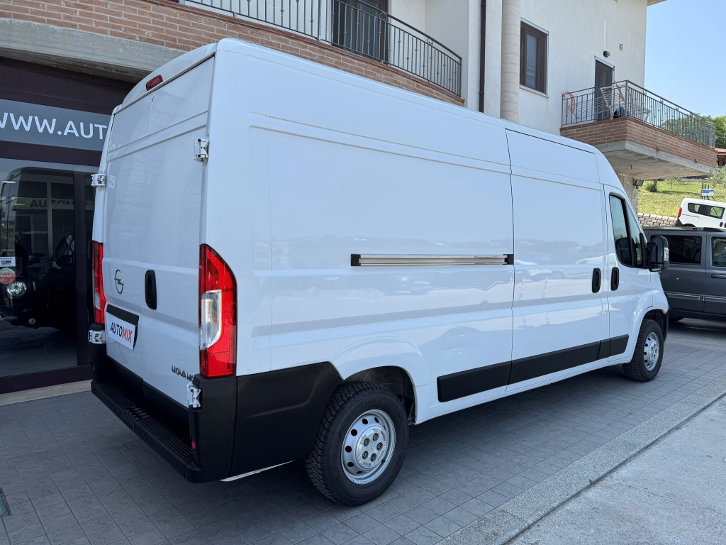 Opel Movano