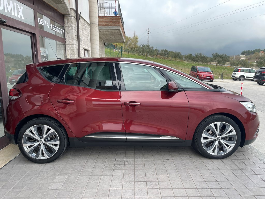 Renault ScÃ©nic
