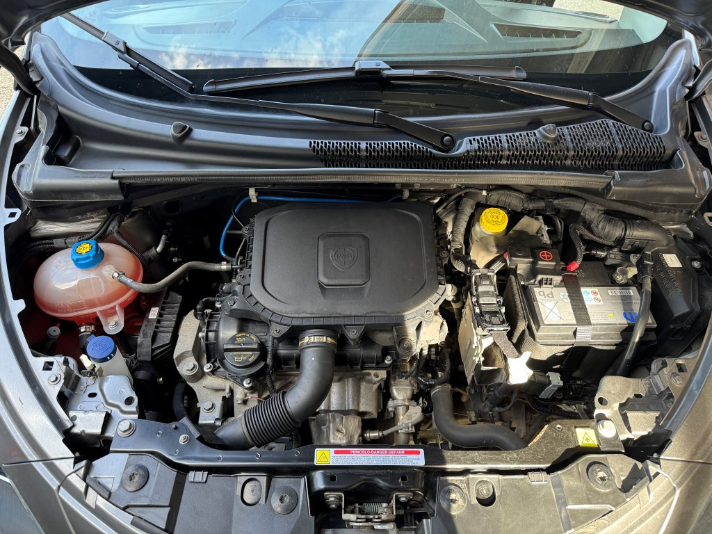 Lancia Ypsilon