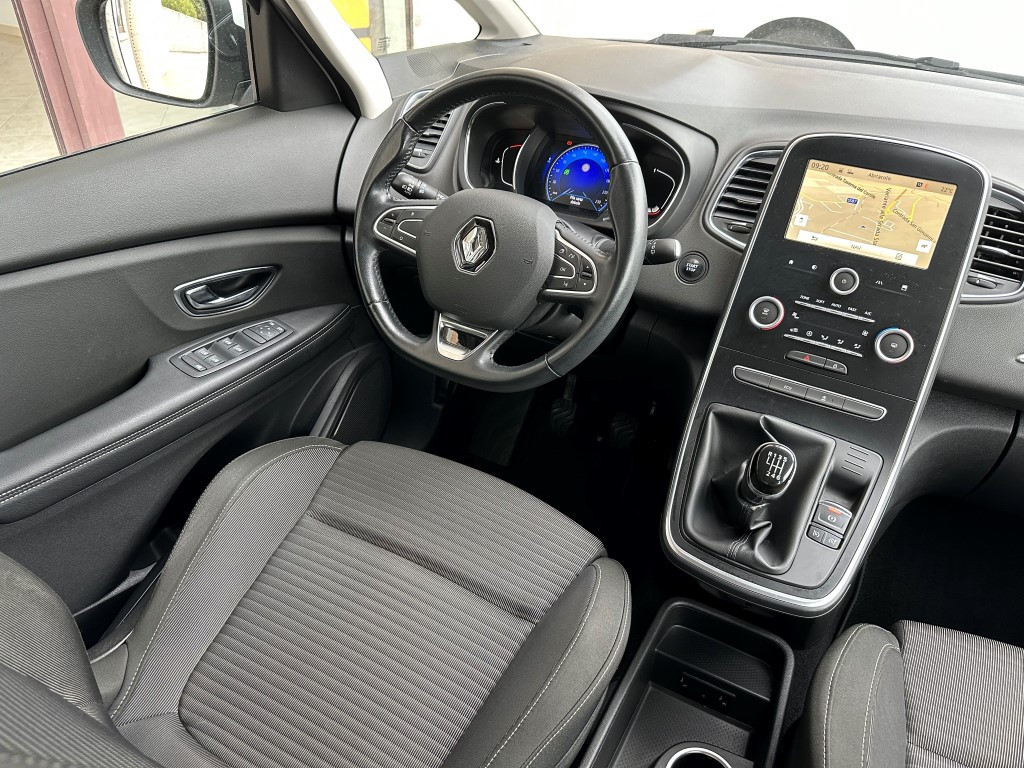 Renault ScÃ©nic