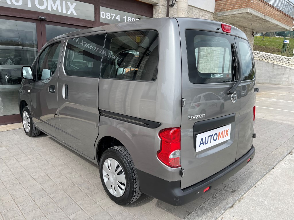 Nissan NV200