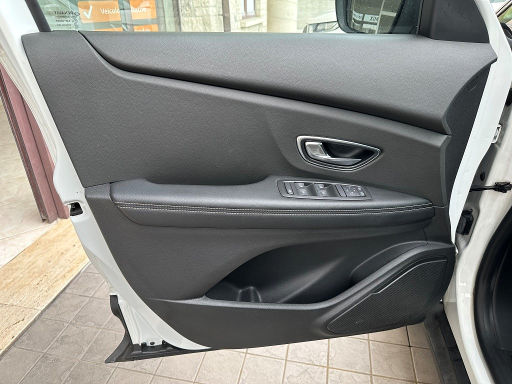 Renault ScÃ©nic