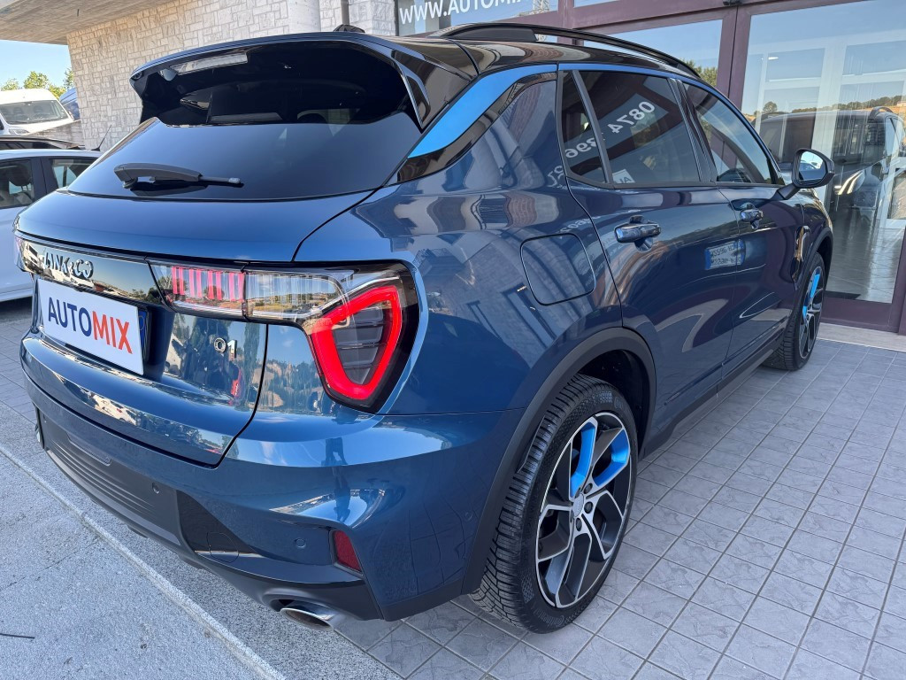 Lynk & Co 01