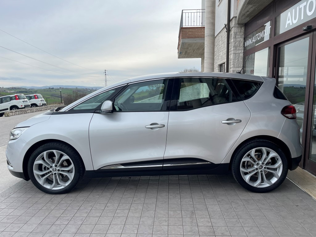 Renault ScÃ©nic