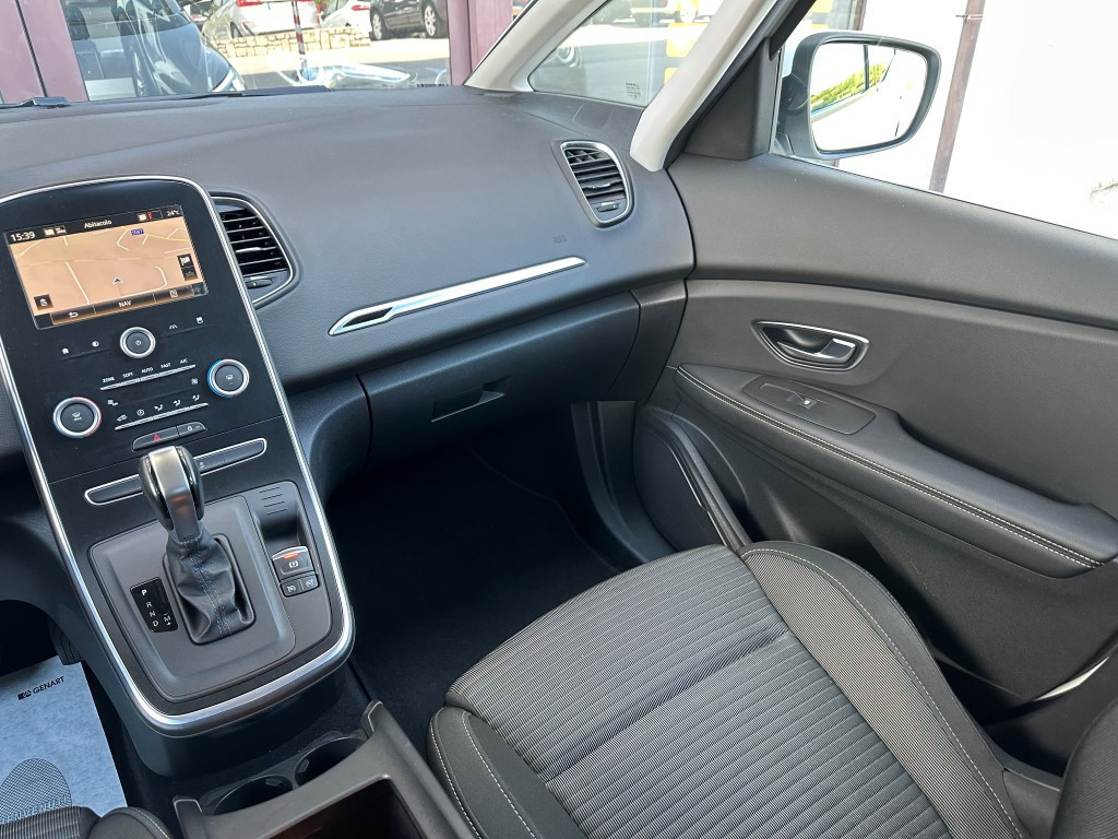 Renault ScÃ©nic