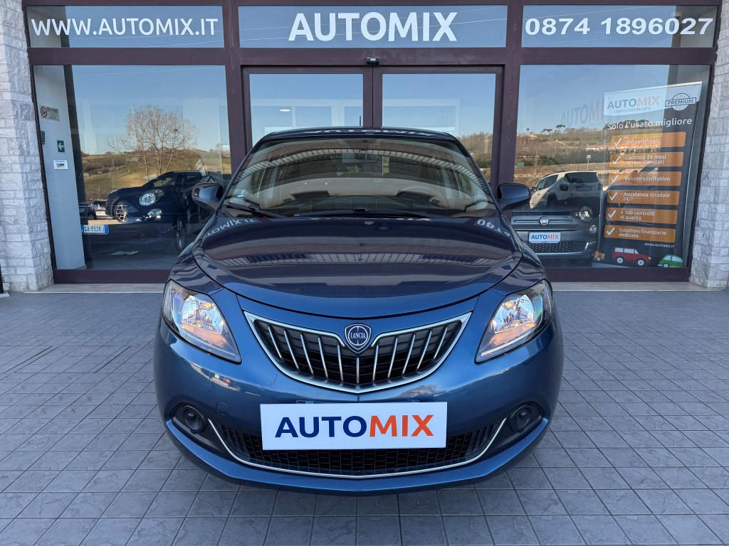 Lancia Ypsilon