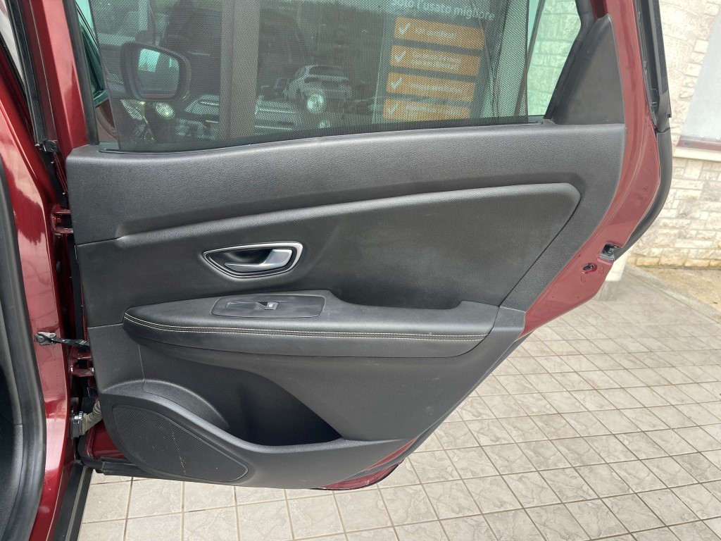 Renault ScÃ©nic