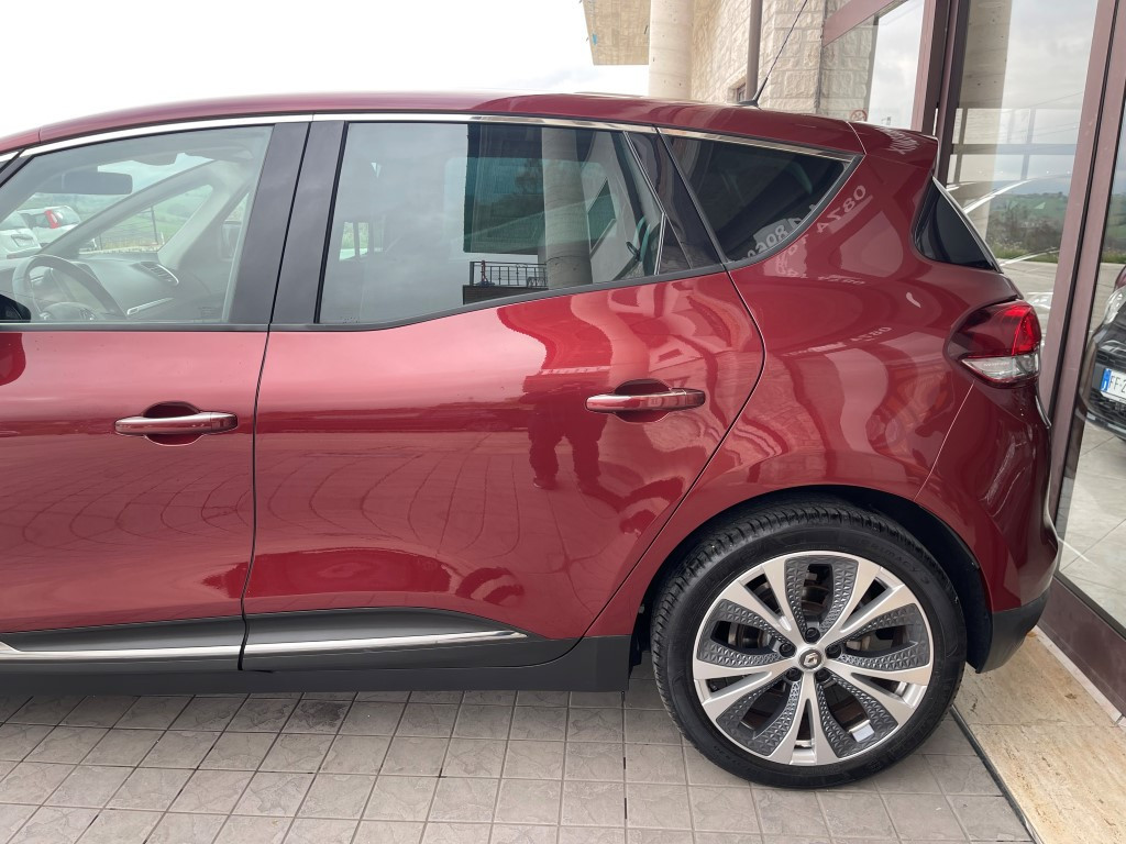 Renault ScÃ©nic