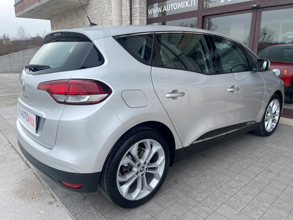 Renault ScÃ©nic