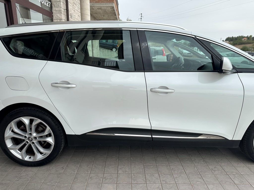 Renault ScÃ©nic