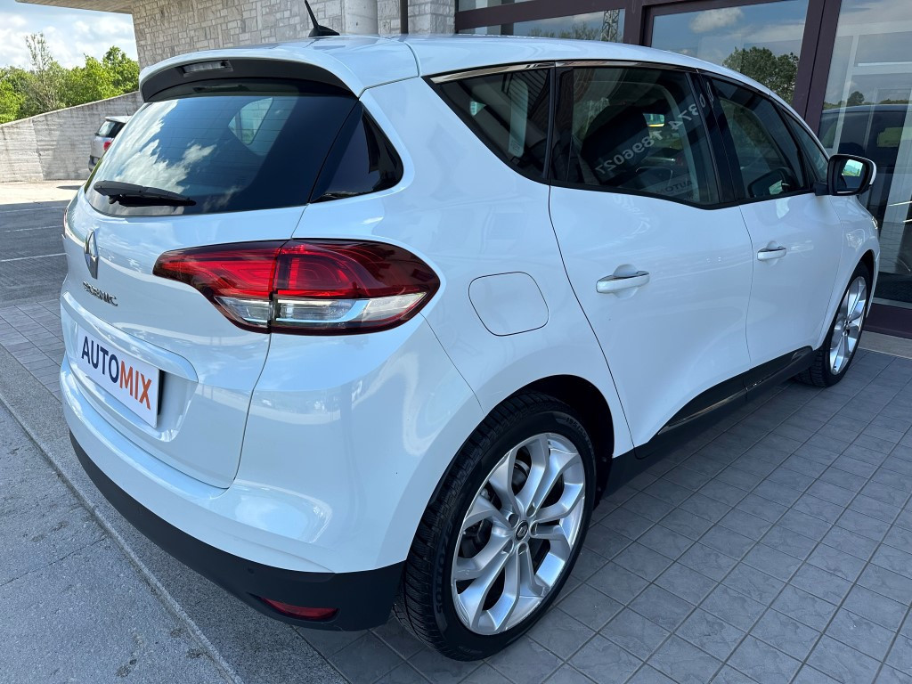 Renault ScÃ©nic