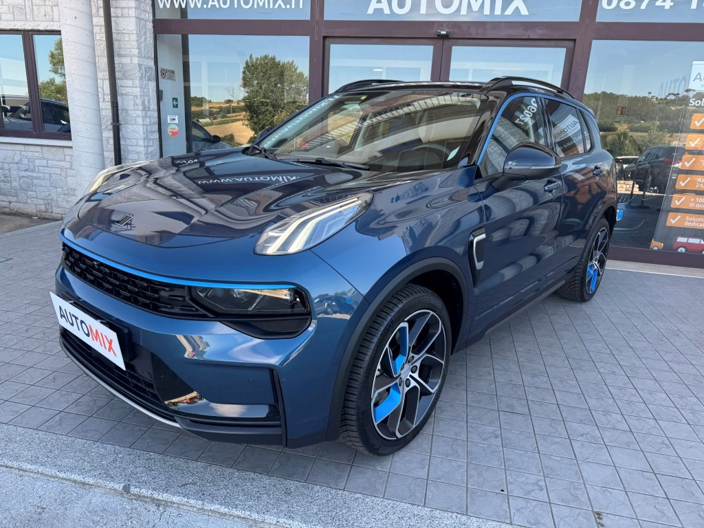 Lynk & Co 01