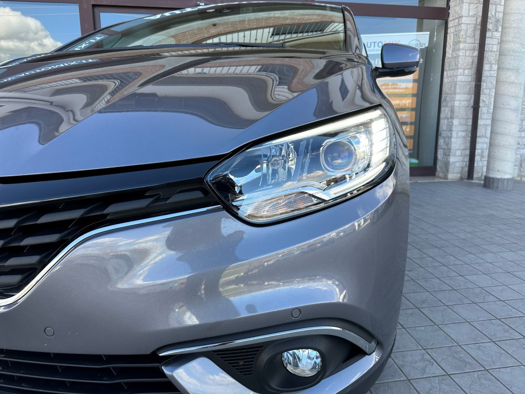Renault ScÃ©nic