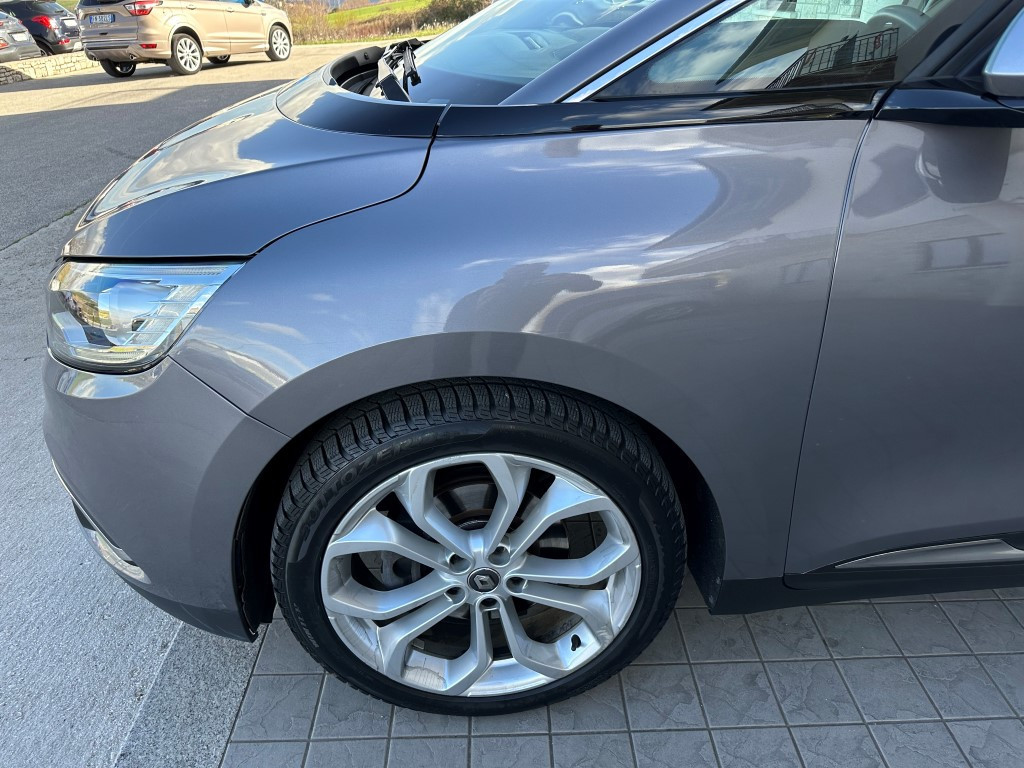 Renault ScÃ©nic