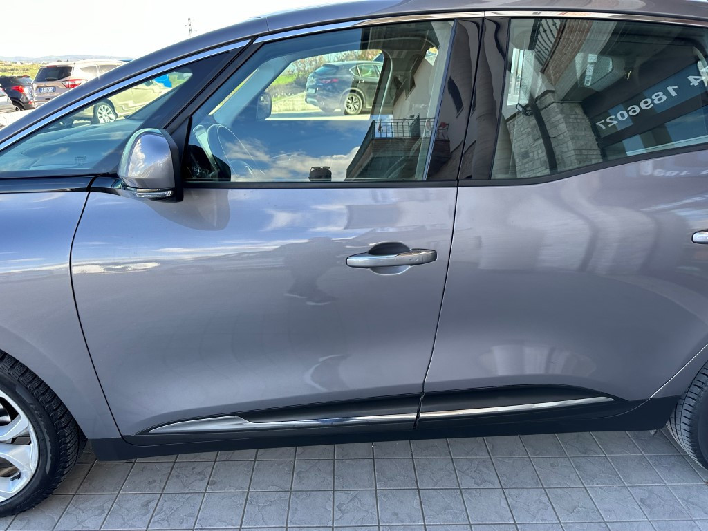 Renault ScÃ©nic