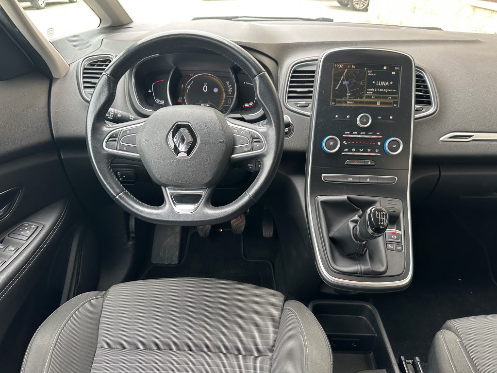 Renault ScÃ©nic