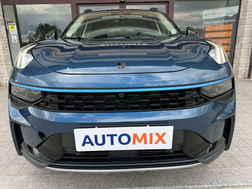 Lynk & Co 01