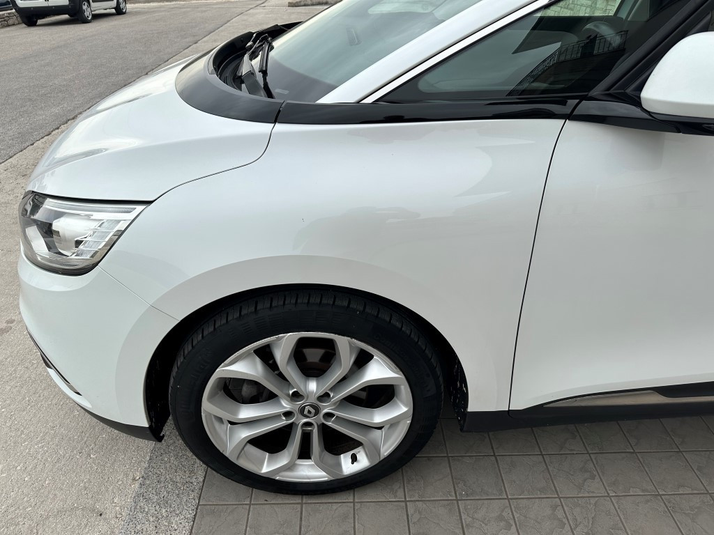 Renault ScÃ©nic
