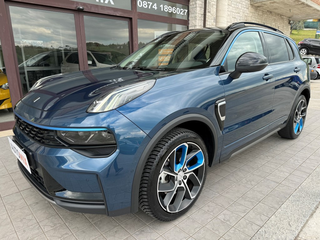 Lynk & Co 01