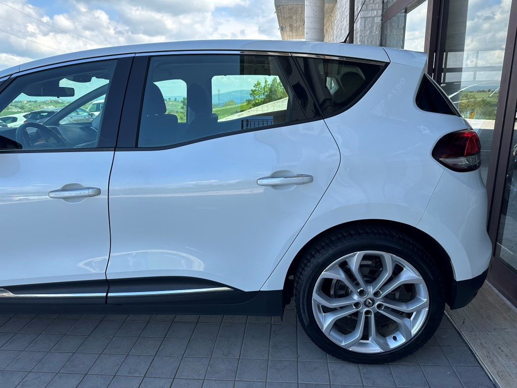 Renault ScÃ©nic
