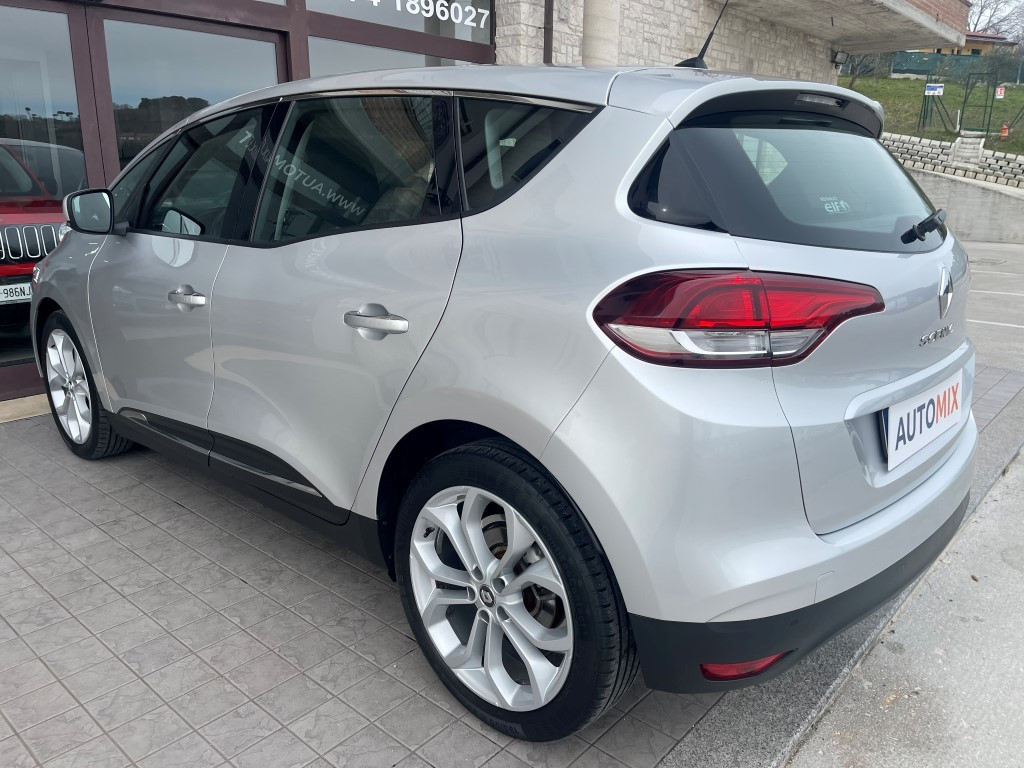 Renault ScÃ©nic