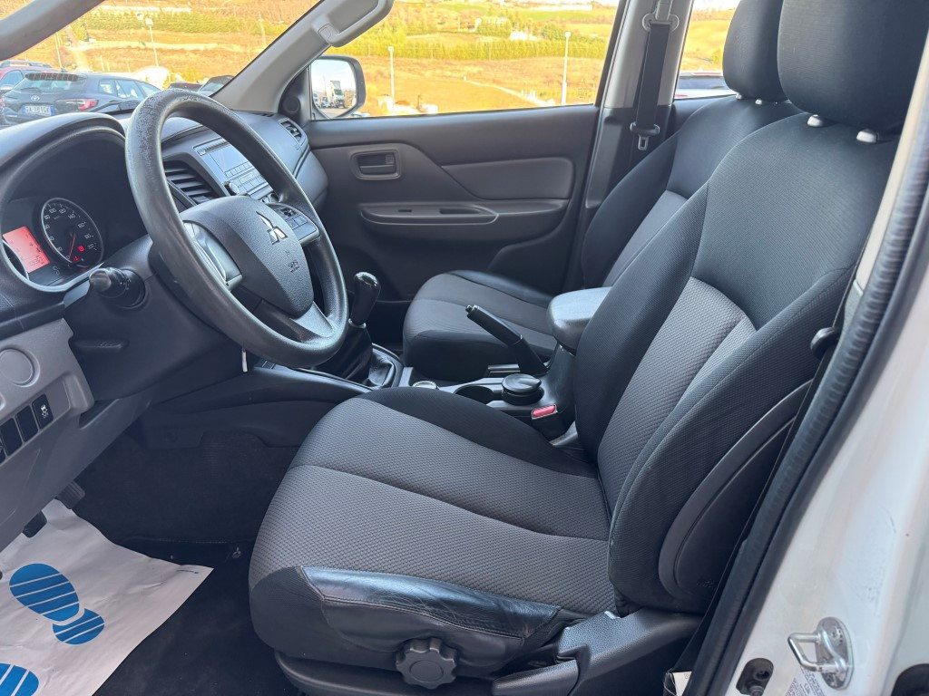 Mitsubishi L200