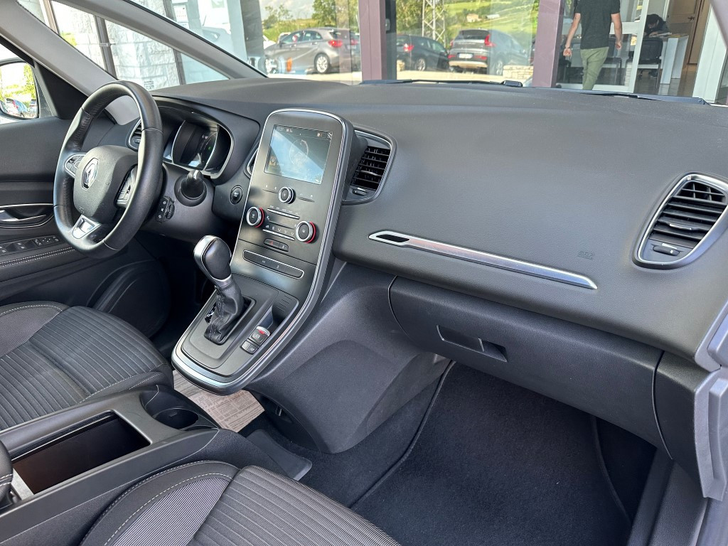 Renault ScÃ©nic