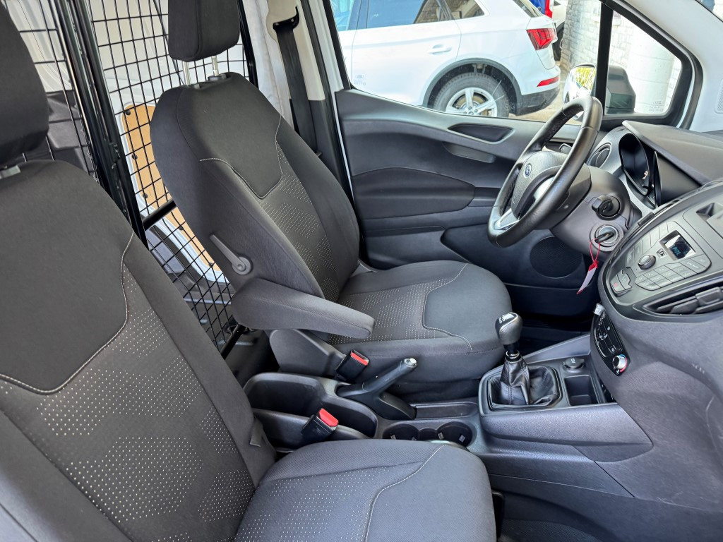 Ford Transit Courier
