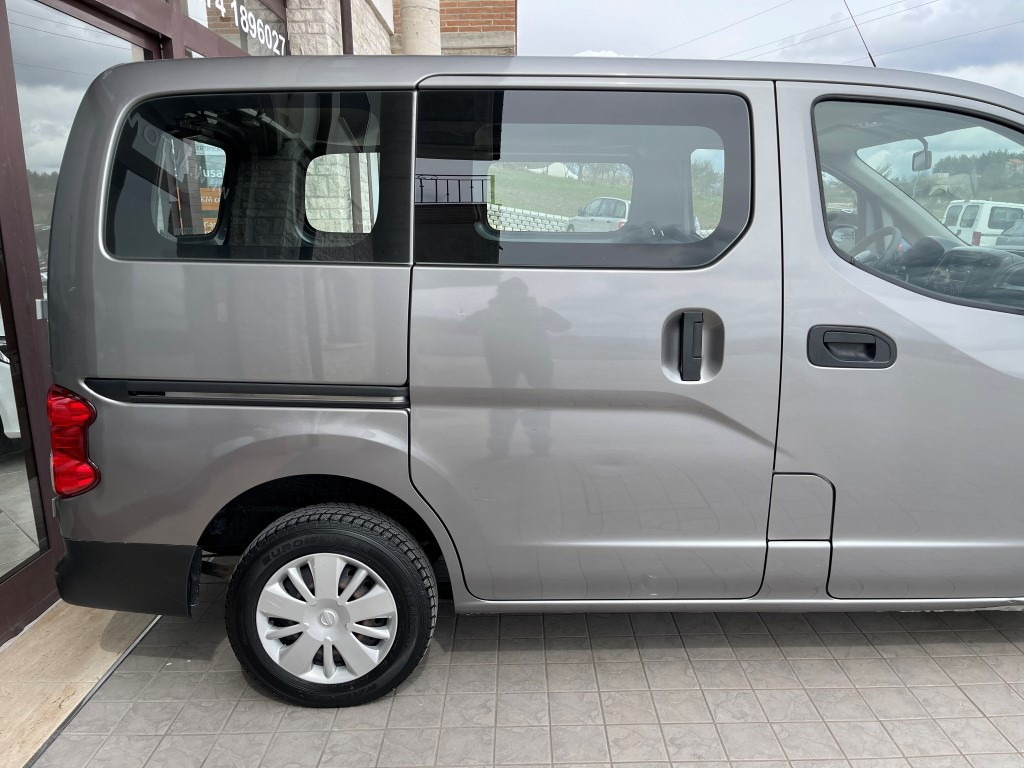Nissan NV200