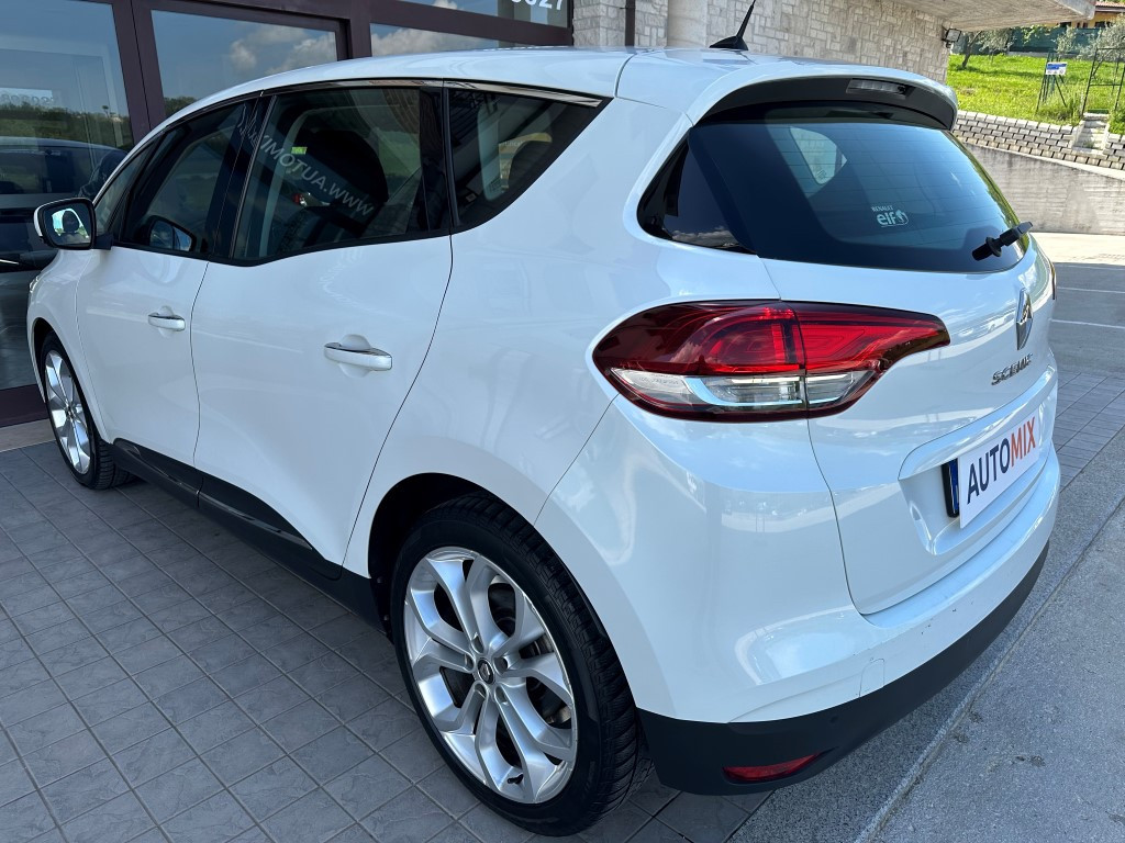 Renault ScÃ©nic