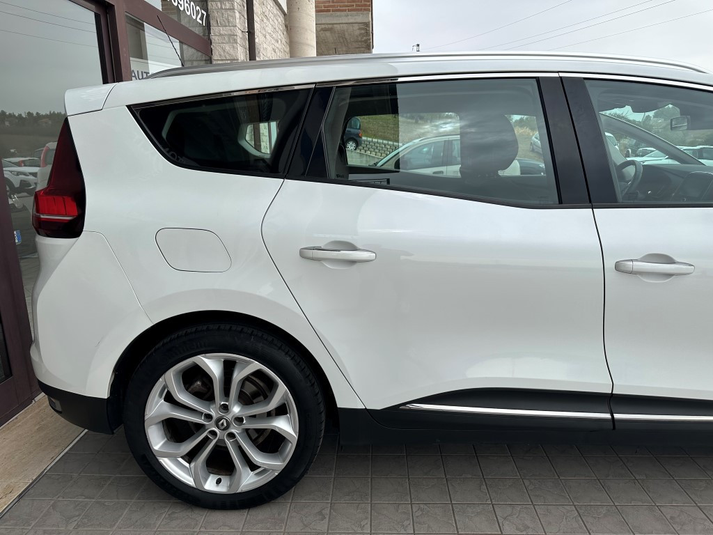 Renault ScÃ©nic