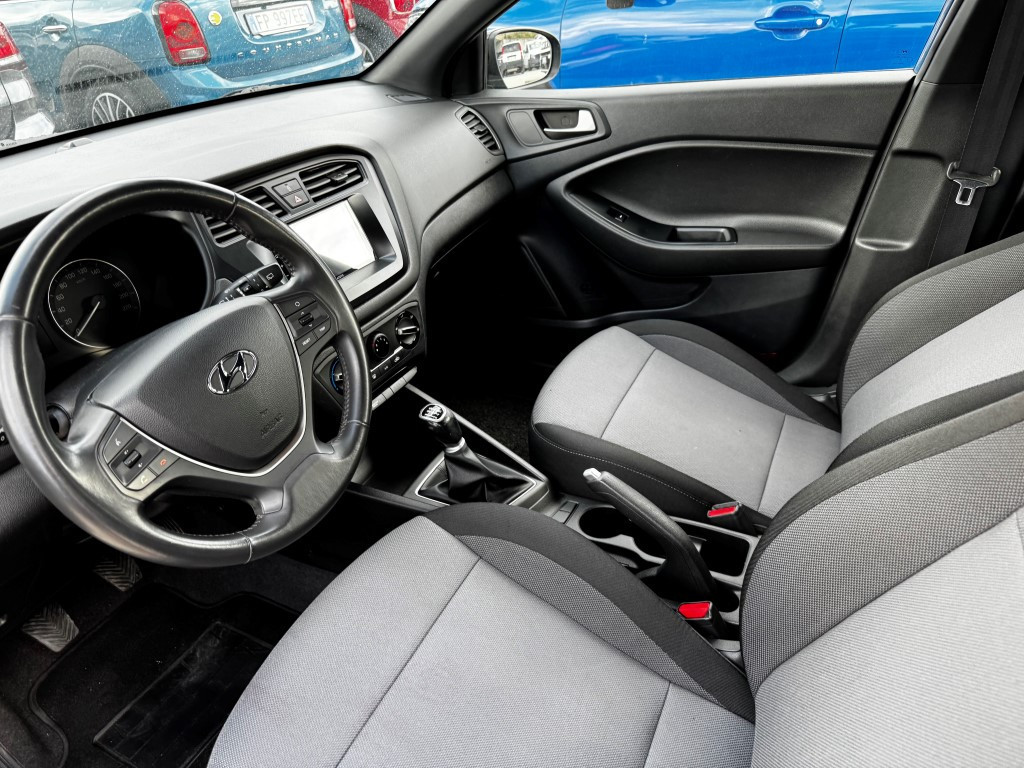 Hyundai i20