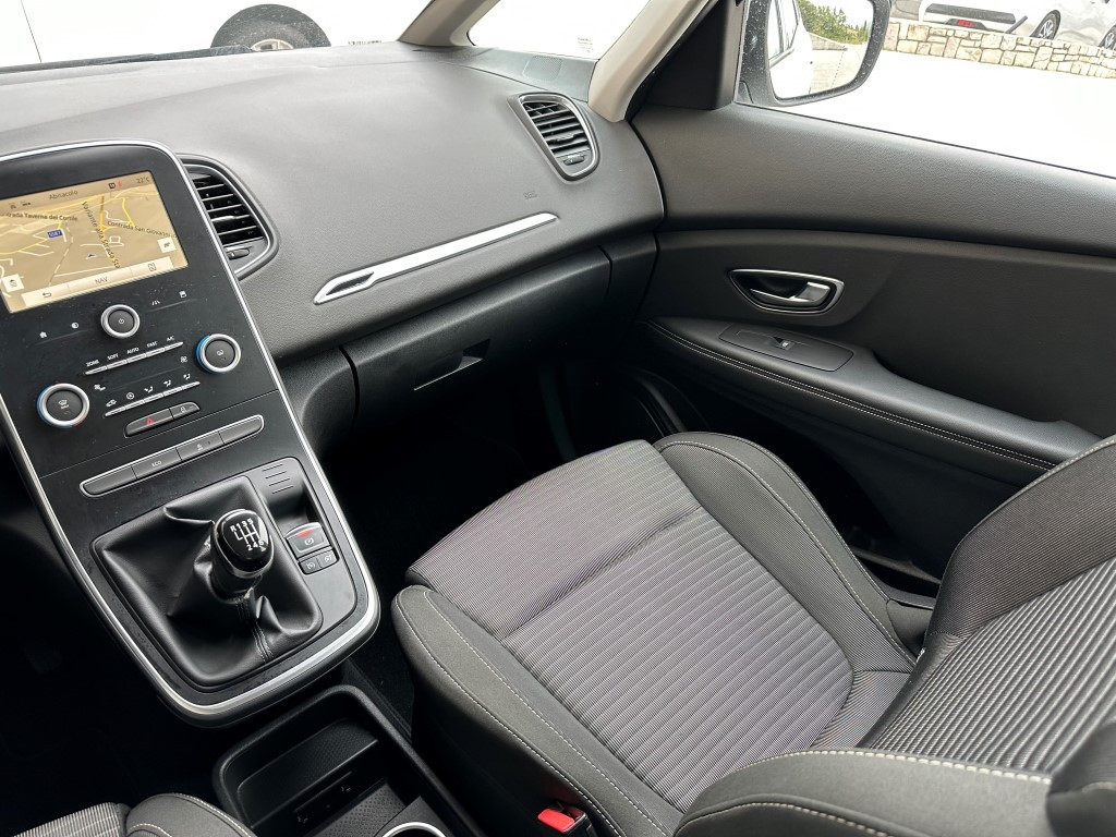 Renault ScÃ©nic