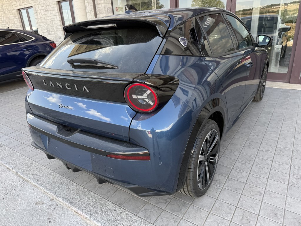 Lancia Ypsilon