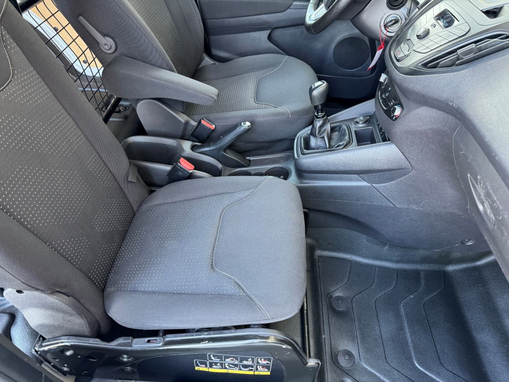 Ford Transit Courier