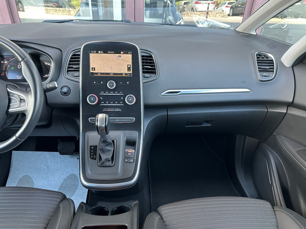 Renault ScÃ©nic