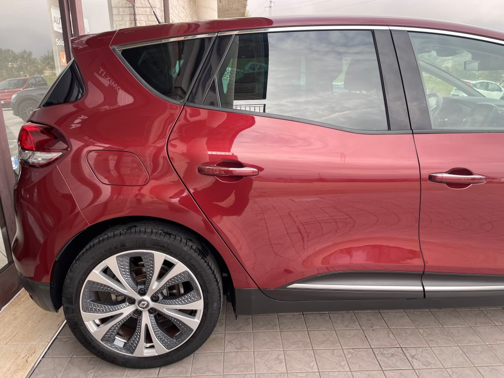 Renault ScÃ©nic