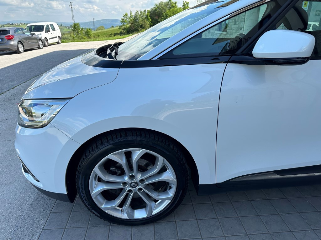 Renault ScÃ©nic