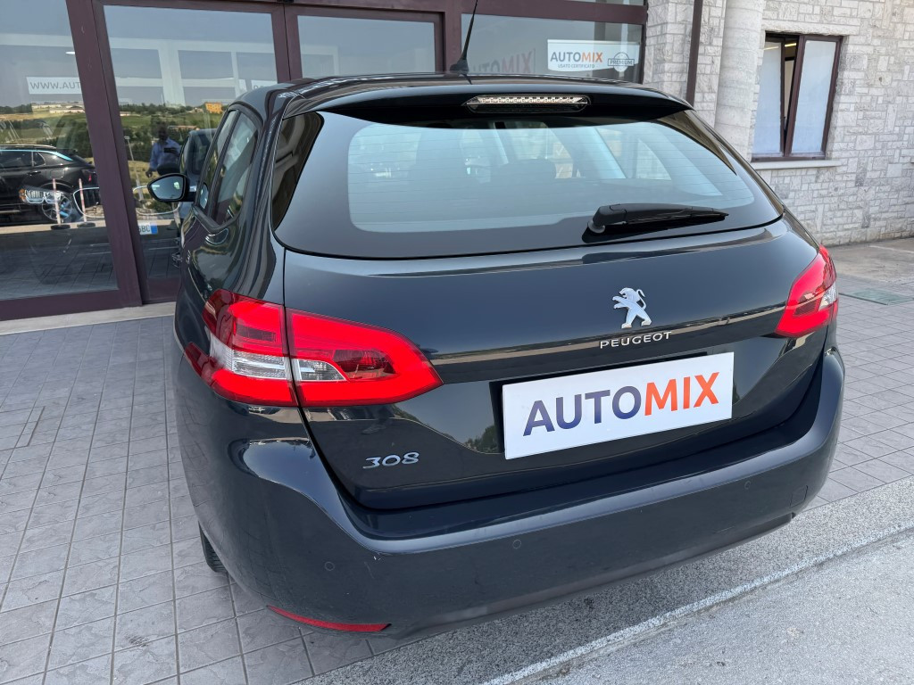 Peugeot 308