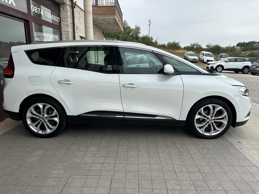 Renault ScÃ©nic